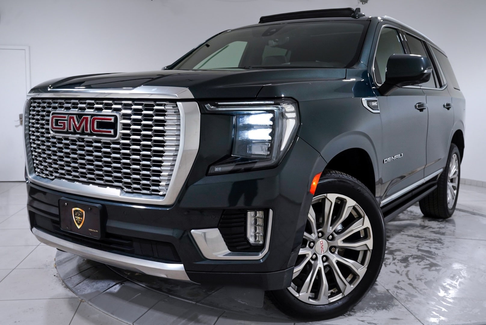 2022 GMC Yukon Denali's photo