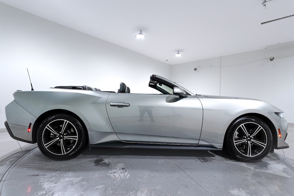 Used 2025 Ford Mustang Convertible