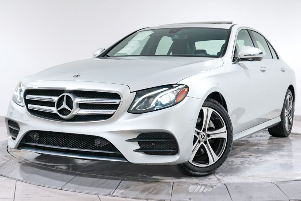  Mercedes-Benz E-Class