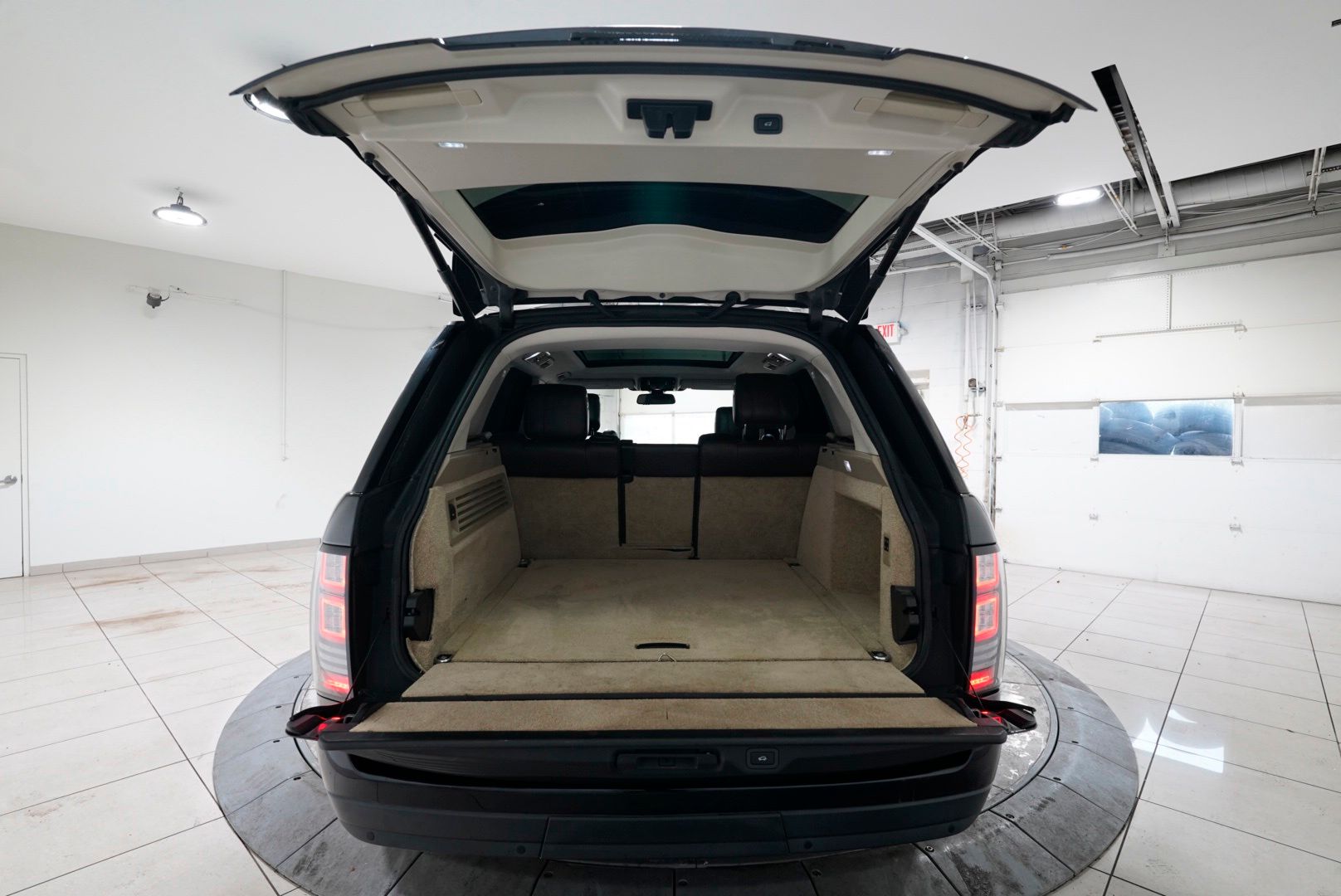 2016 Land Rover Range Rover Supercharged - Photo 38