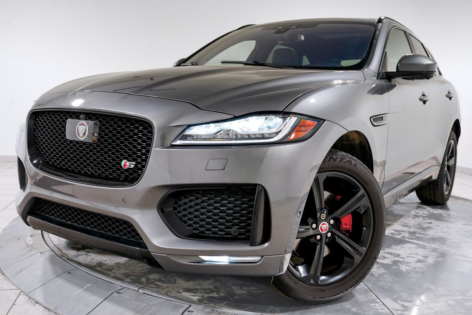 2017 Jaguar F-Pace S