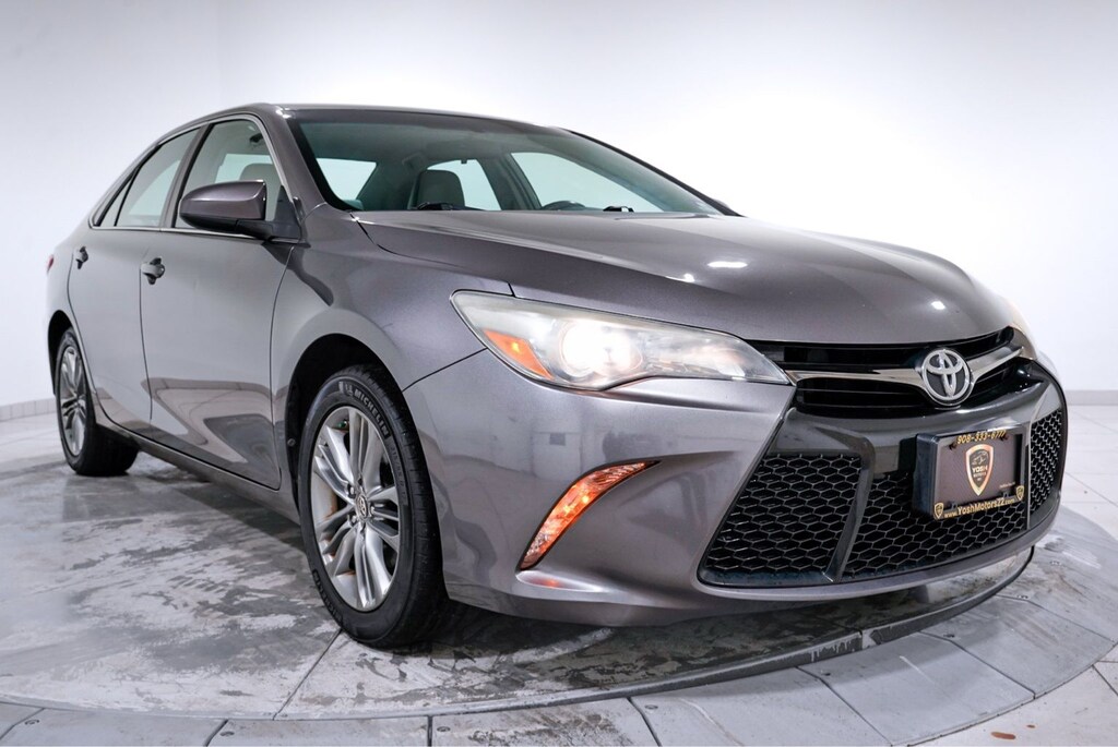 Used 2015 Toyota Camry XLE Sedan