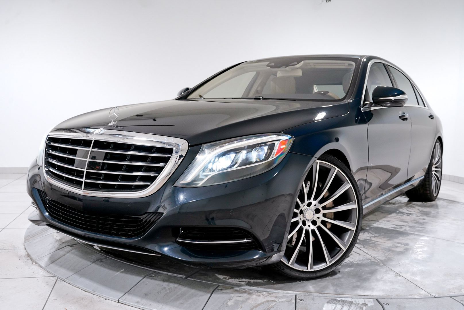 2014 Mercedes-Benz S-Class S550