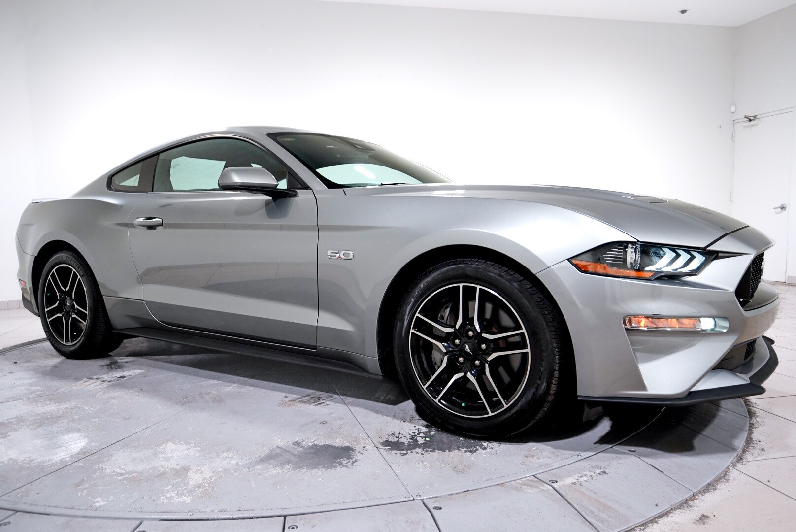2023 Ford Mustang GT photo 4
