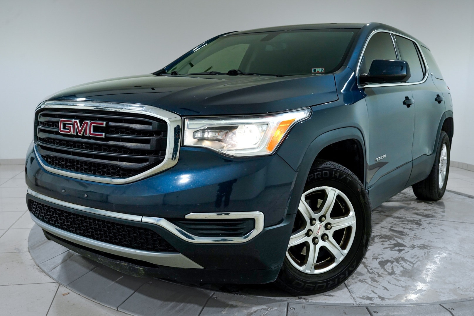2019 GMC Acadia SLE-1