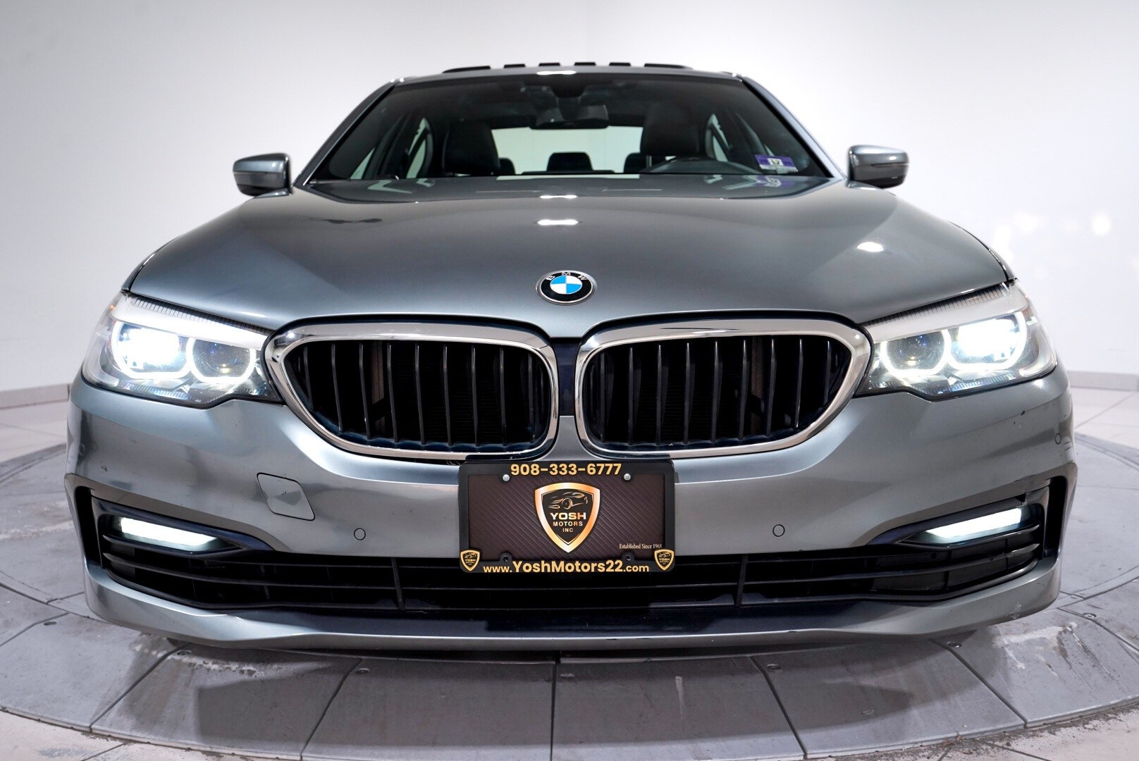 2018 Bmw 530i xDrive Sedan photo 2