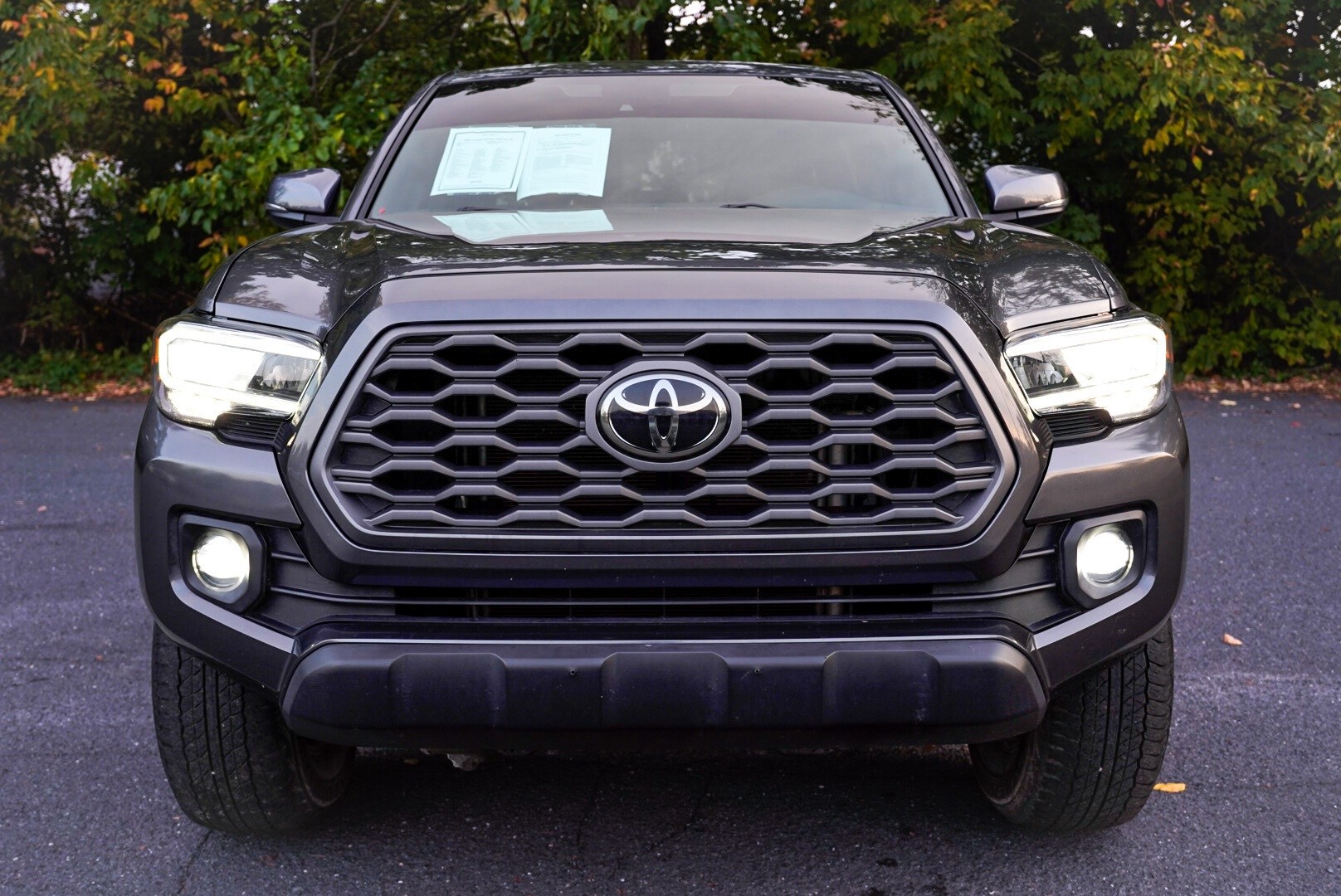 2021 Toyota Tacoma TRD Pro V6 photo 2