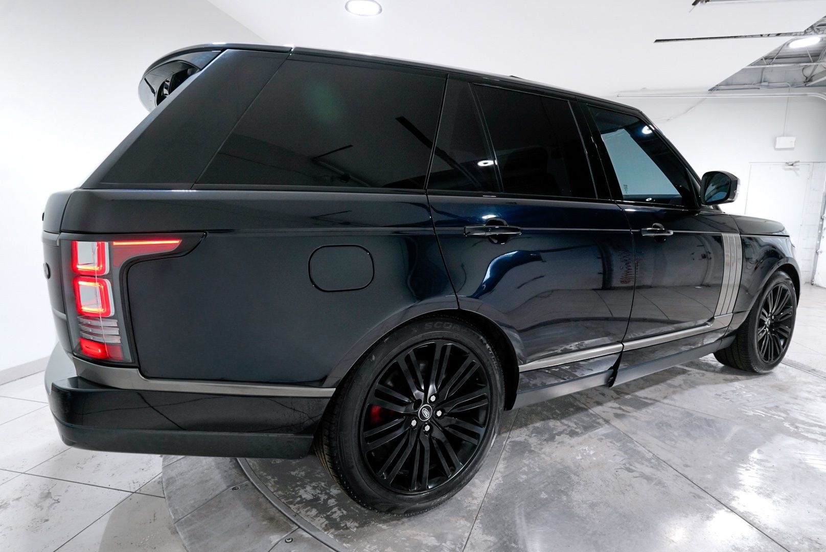 2016 Land Rover Range Rover Supercharged - Photo 6