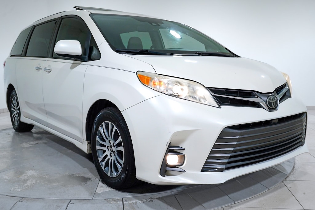 Used 2020 Toyota Sienna XLE 8 Passenger Van