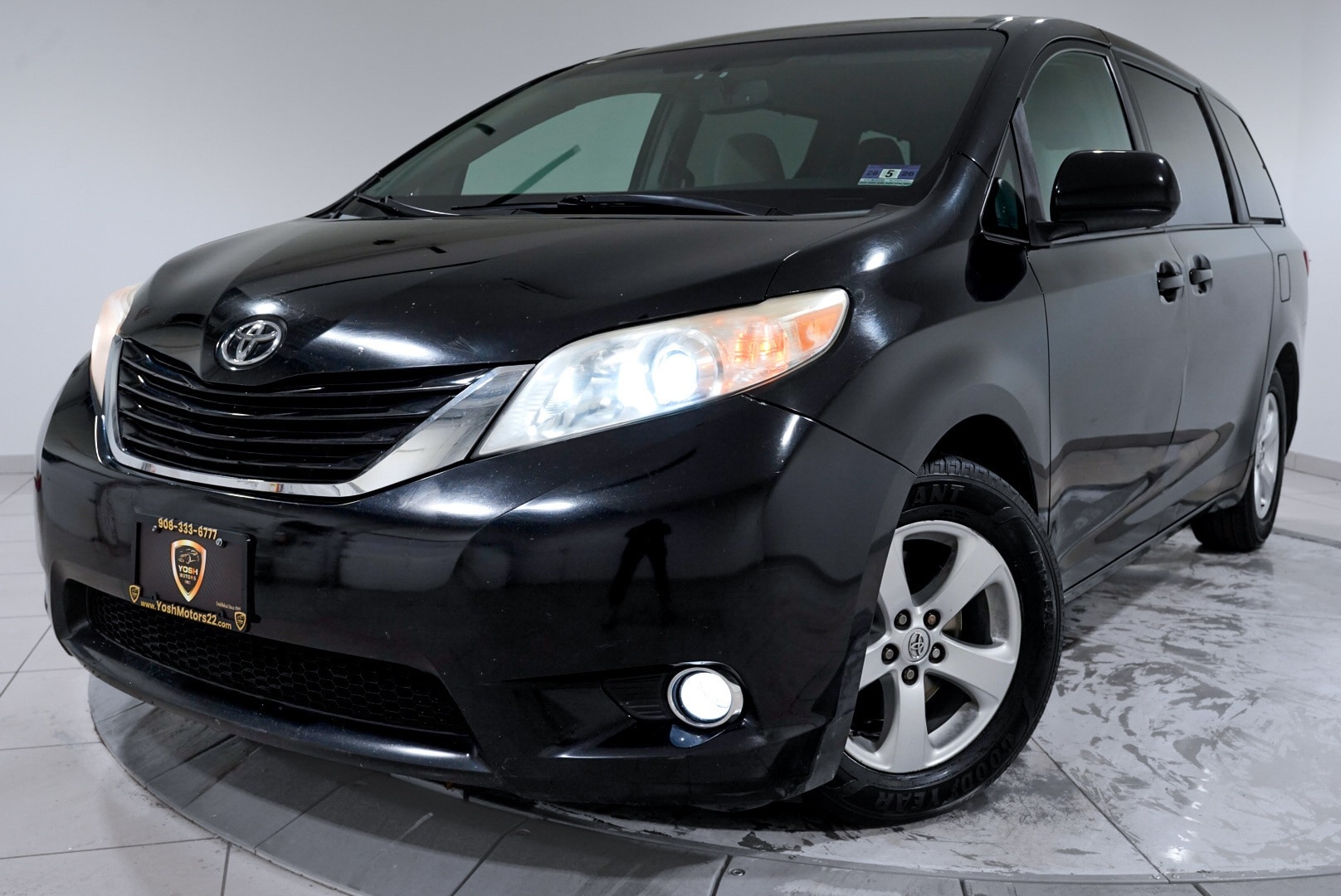2015 Toyota Sienna LE