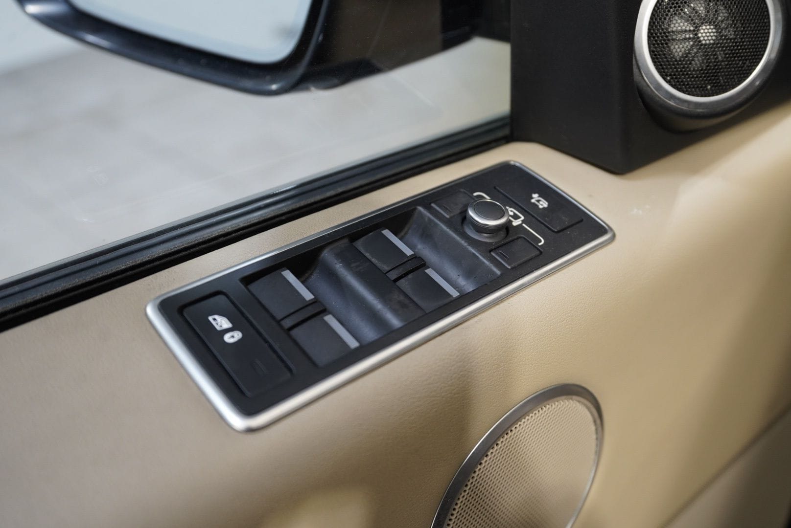 2016 Land Rover Range Rover Supercharged - Photo 41