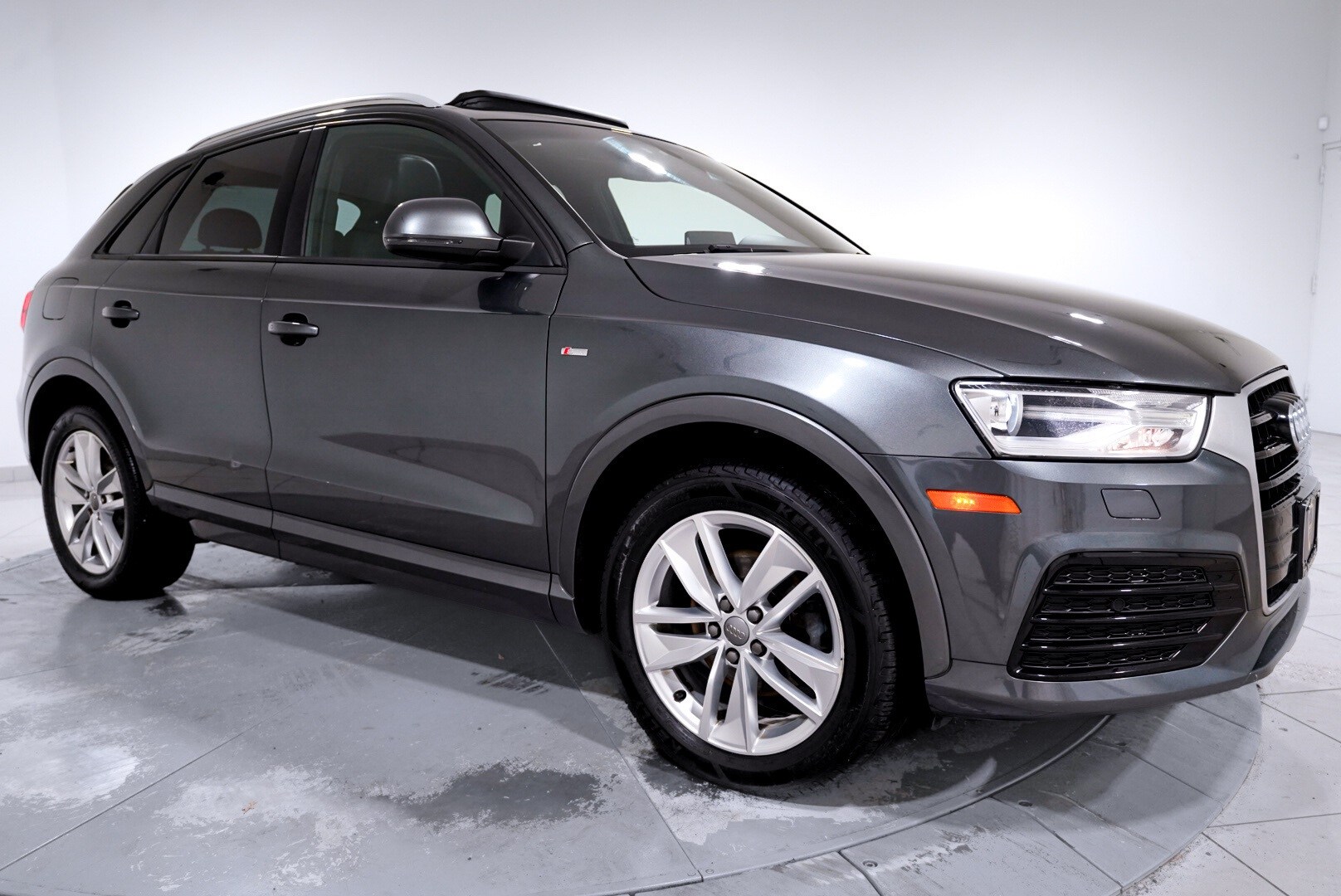 2018 Audi Q3 Premium photo 2