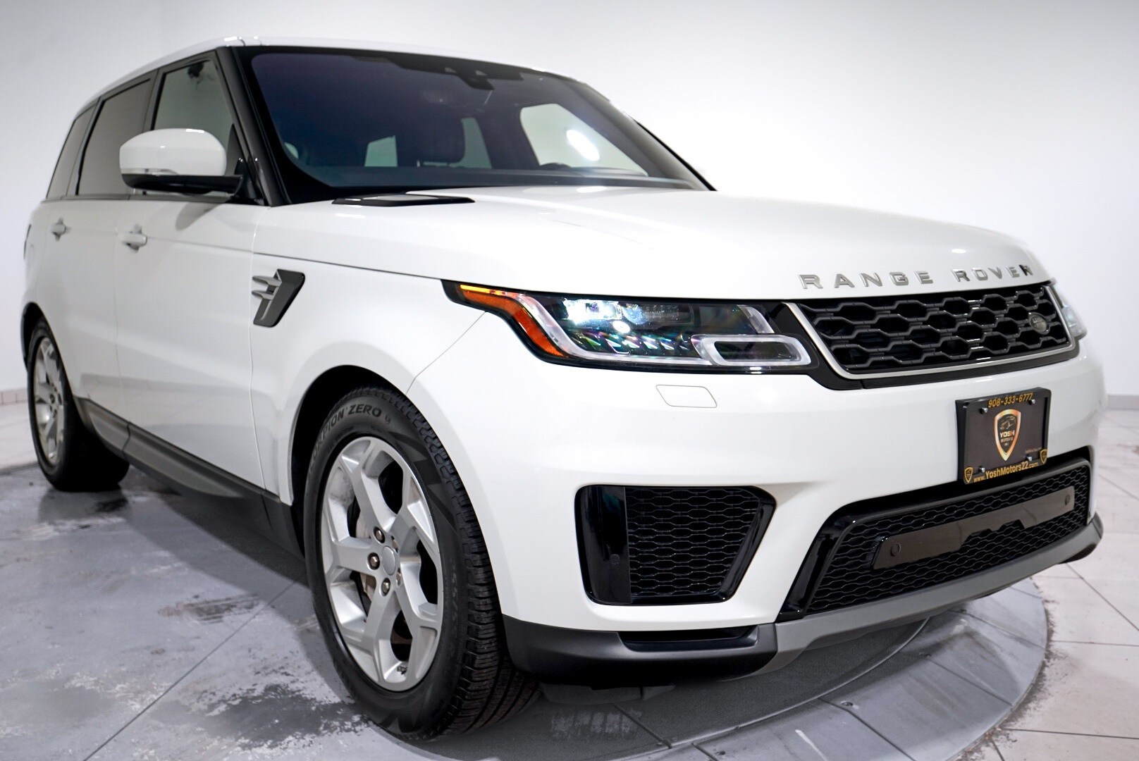2021 Land Rover Range Rover Sport SE photo 3