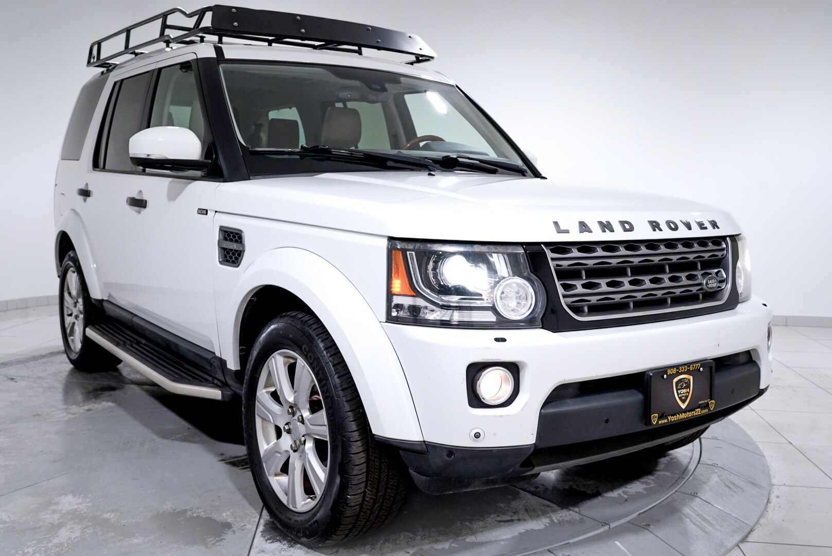 2015 Land Rover LR4 Base photo 3