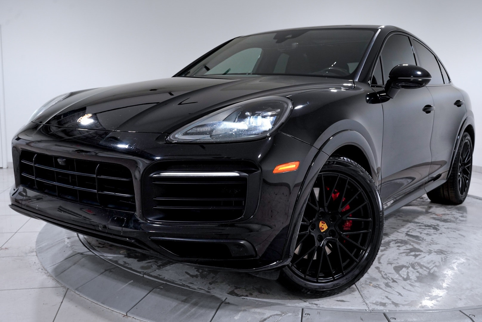 2022 Porsche Cayenne Coup GTS's photo