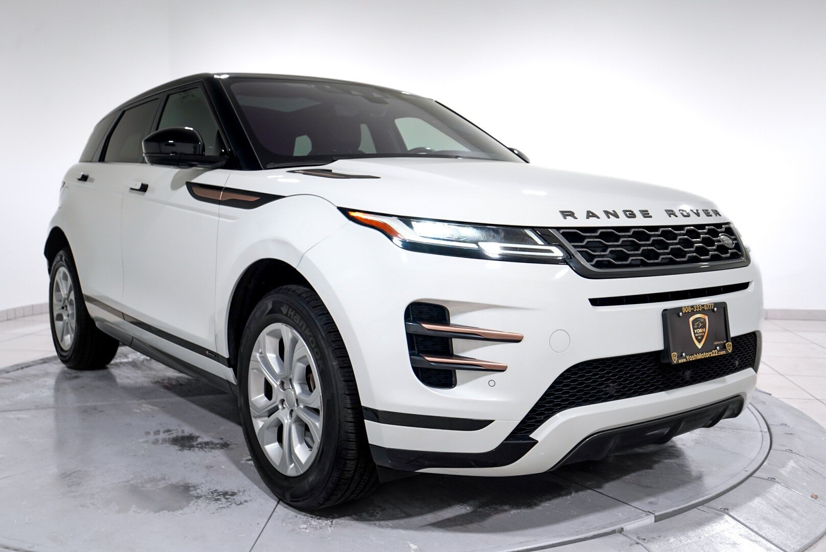 2020 Land Rover Range Rover Evoque R-Dynamic S photo 3