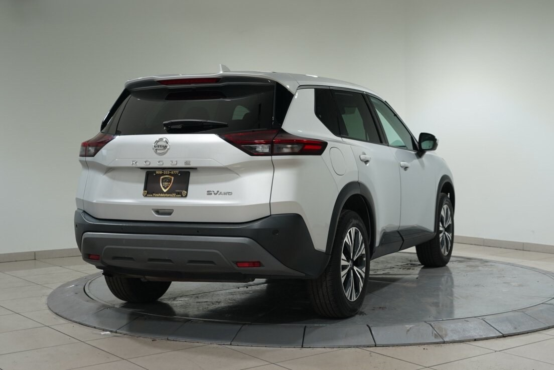 2021 Nissan Rogue SV AWD photo 3