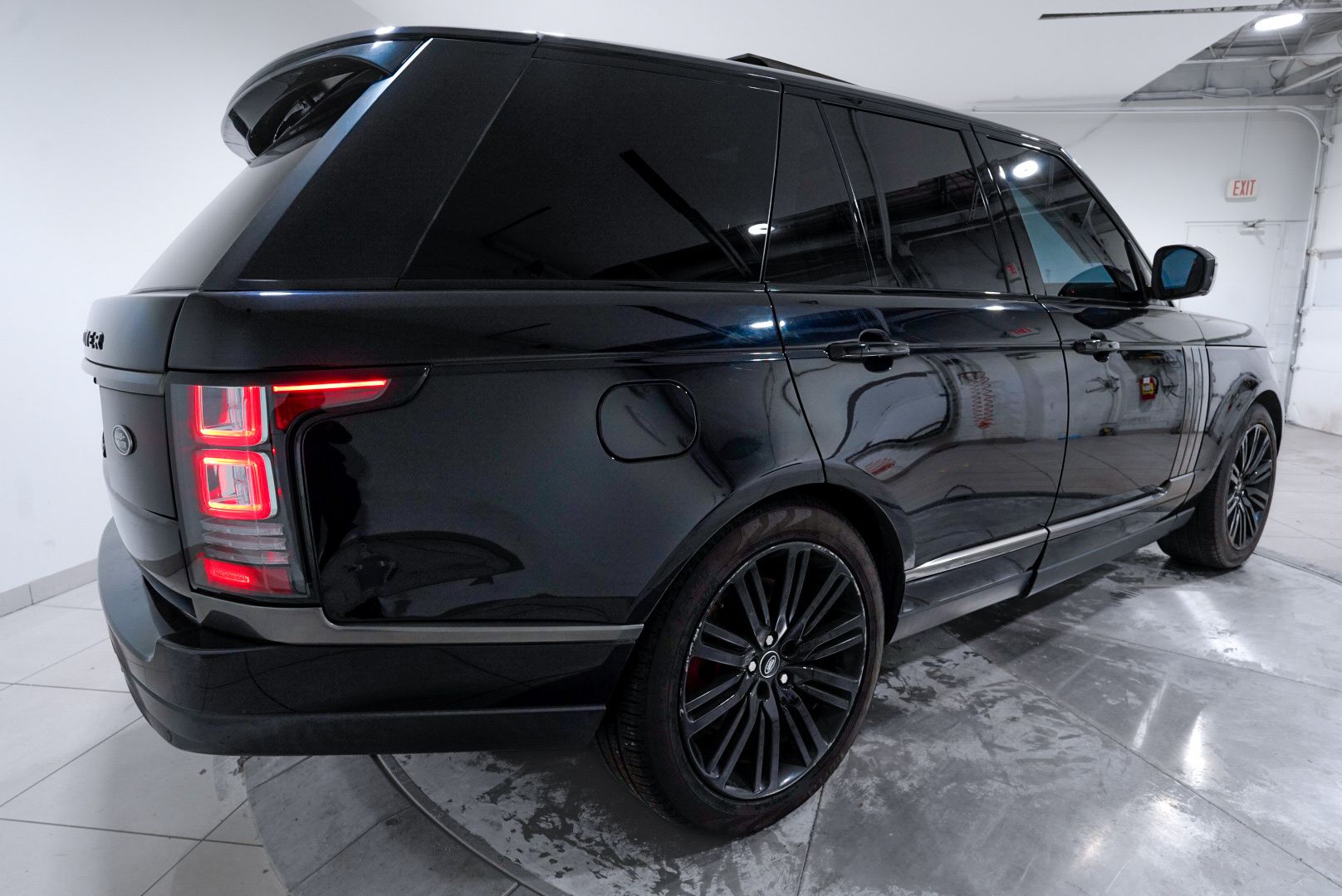 2016 Land Rover Range Rover Supercharged - Photo 6