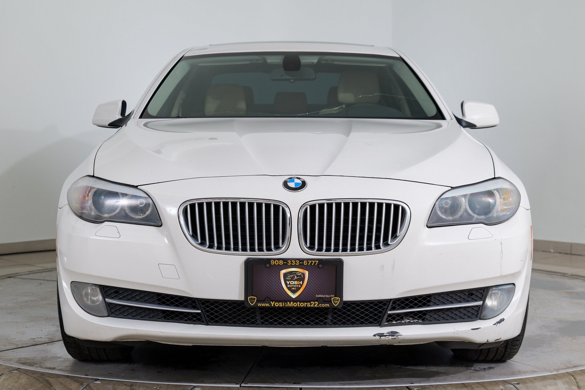 2011 Bmw 528i 5-series photo 2