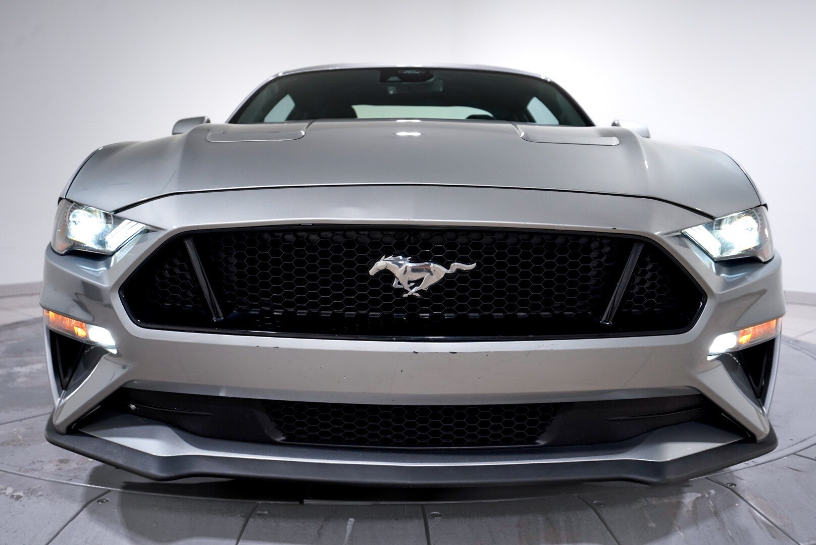 2023 Ford Mustang GT photo 2