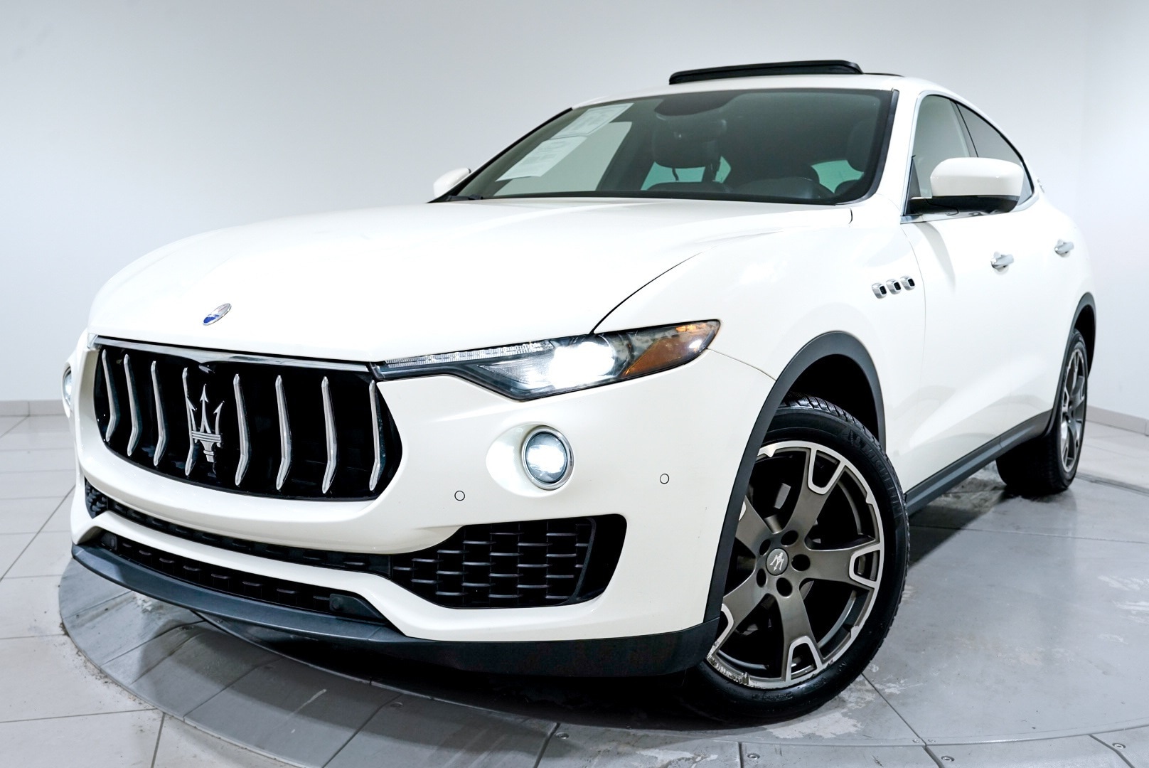 2018 Maserati Levante Base's photo
