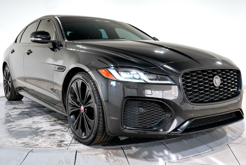 Used 2022 Jaguar XF R-Dynamic SE Sedan