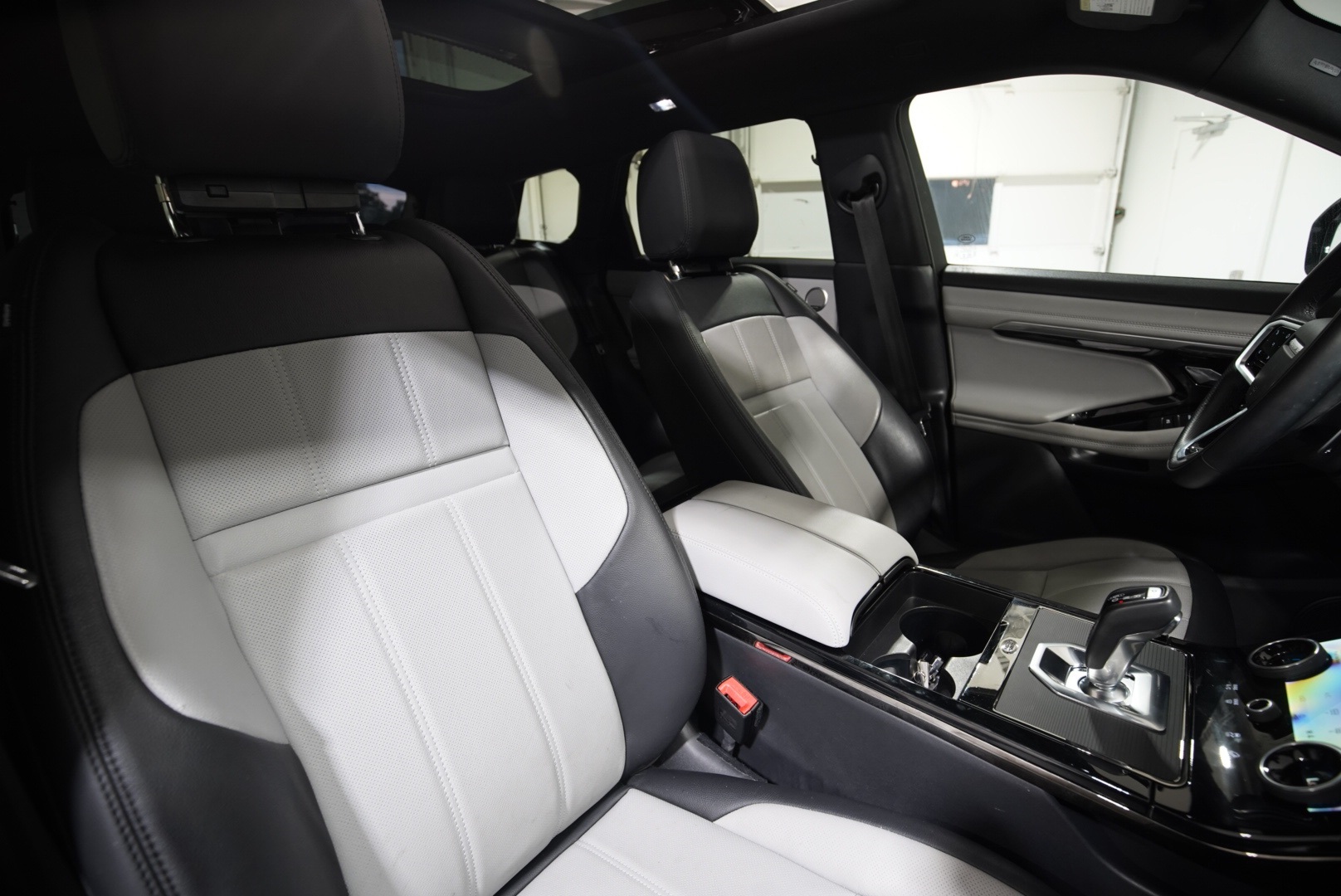2022 Land Rover Range Rover Evoque S - Photo 30