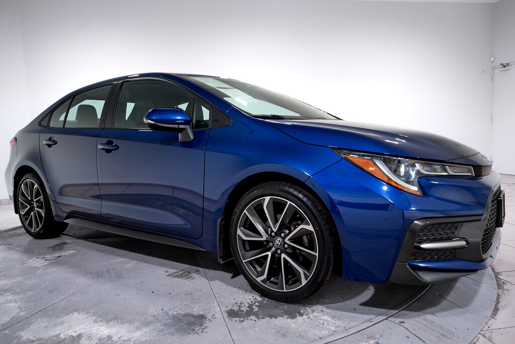 Used 2020 Toyota Corolla SE Sedan
