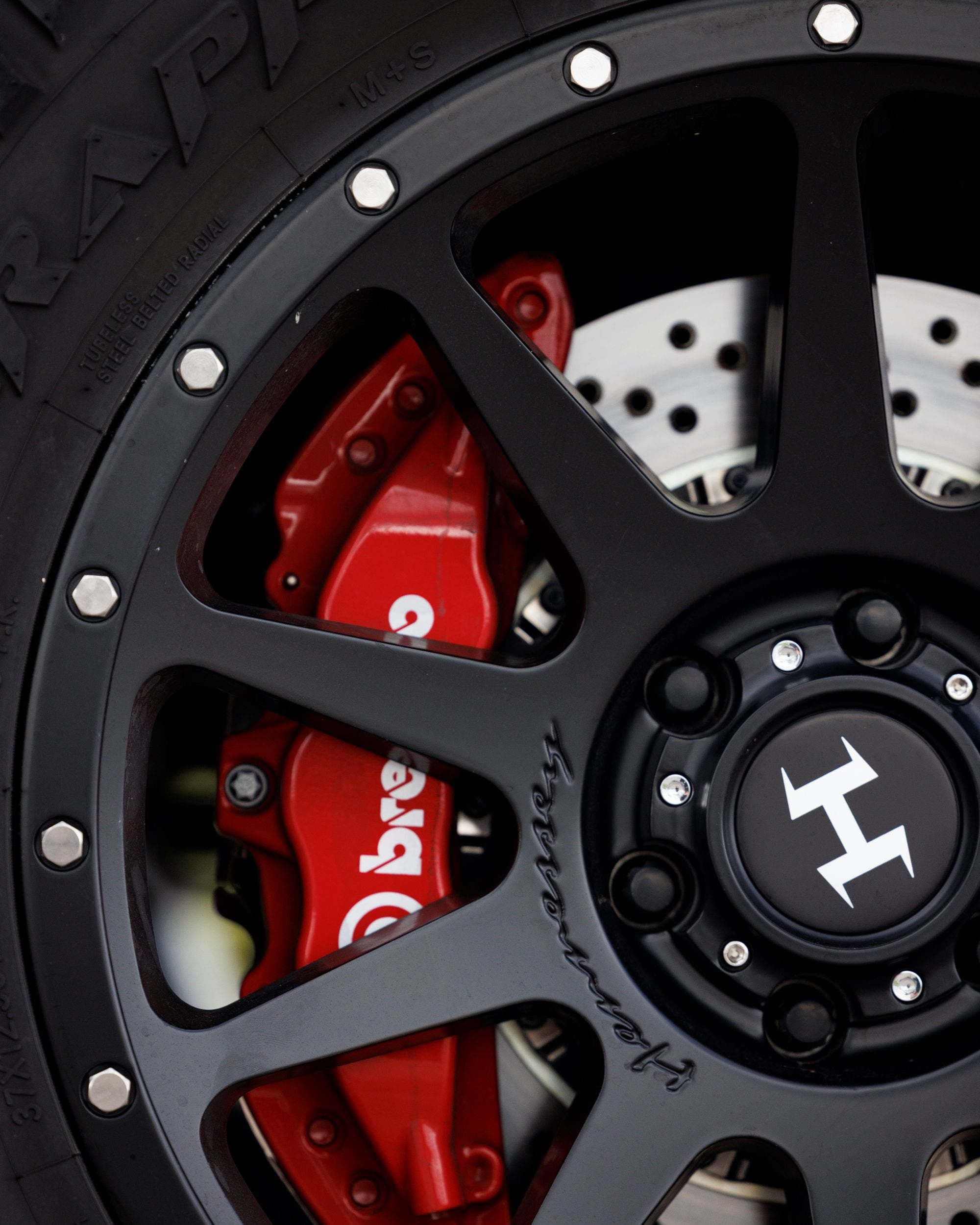 VelociRaptor 1000 off-road wheel and tire package detail