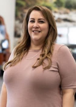 Staff member Kellerie Young from ID_b8e1cebc4207