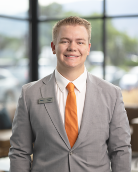 Staff member Carson Lynch from ID_24fb72cbedc7