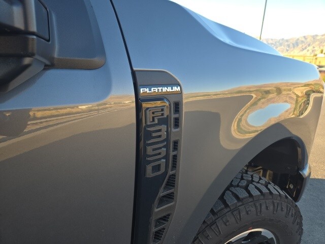 2026 Ford F-350 photo 4