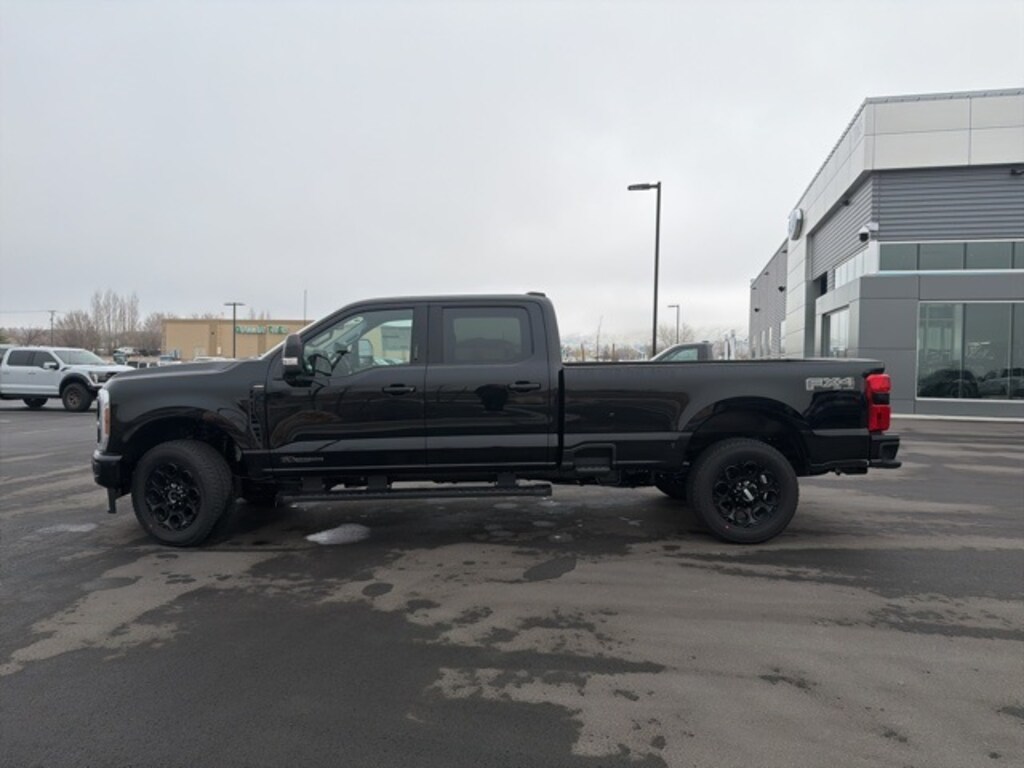 New 2026 Ford F-350SD Lariat Truck