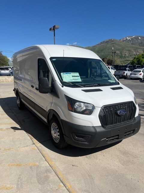 2025 Ford Transit photo 3