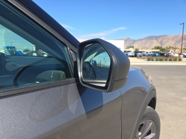 2025 Ford Explorer photo 4