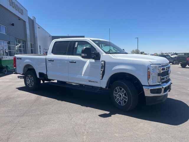 2025 Ford F-350 photo 4