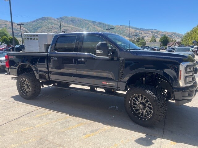 2024 Ford F-350 Lariat photo 4