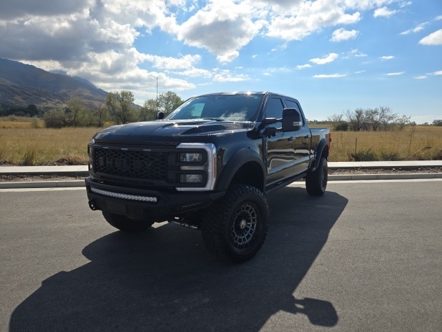 2024 Ford F-250 Super Duty Lariat's photo