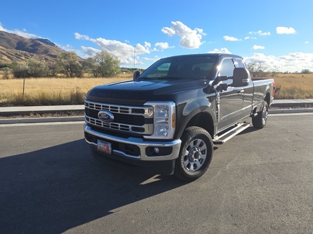 2024 Ford F-250 Super Duty XLT's photo