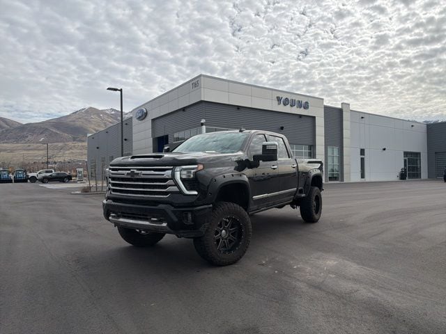 2024 Chevrolet Silverado HD High Country 4WD Crew Cab Long Box SRW's photo