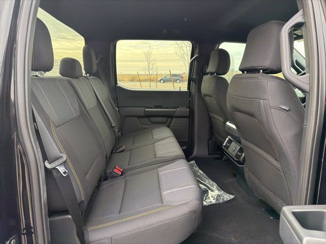 2025 Ford F-150 STX - Photo 30