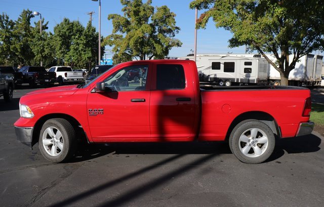 2024 Ram 1500 Classic SLT photo 3