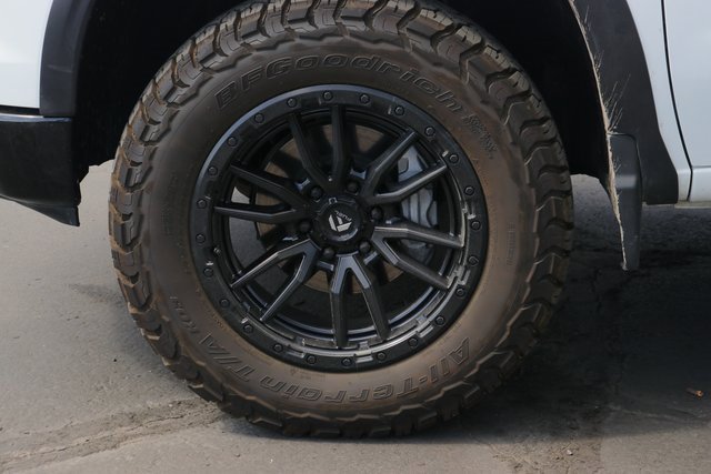 2023 Chevrolet Silverado 1500 LT Trail Boss photo 3
