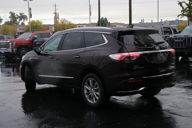 2024 Buick Enclave Avenir photo 2