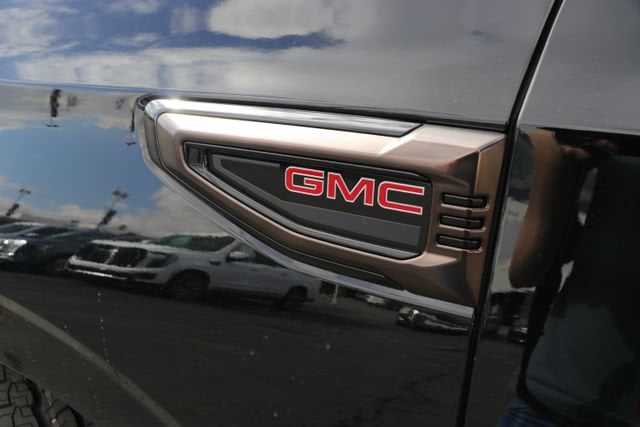2026 GMC Yukon XL AT4 Ultimate - Photo 11