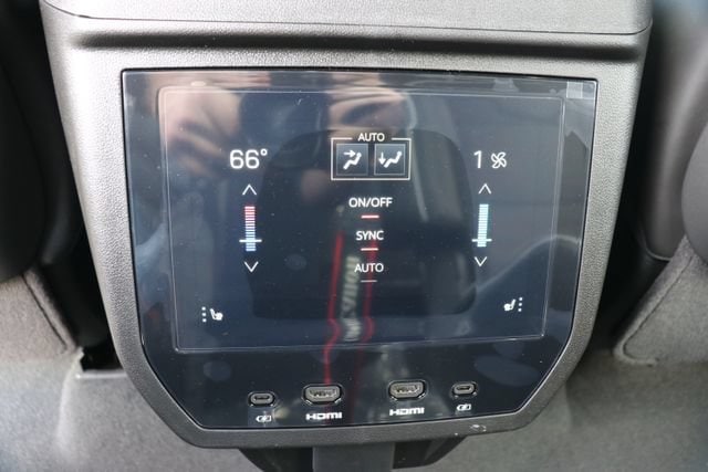 2026 GMC Yukon XL AT4 Ultimate - Photo 21