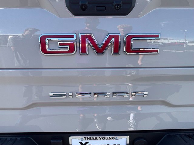 2026 GMC Sierra 1500 AT4 - Photo 7
