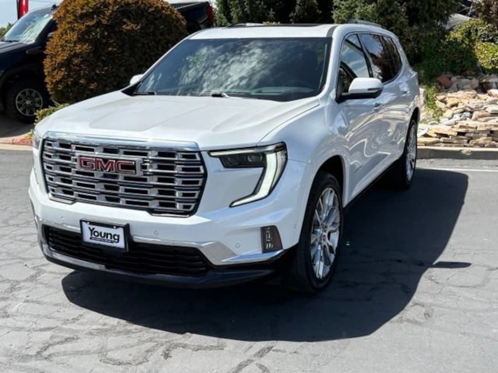 Used 2025 GMC Acadia Denali SUV