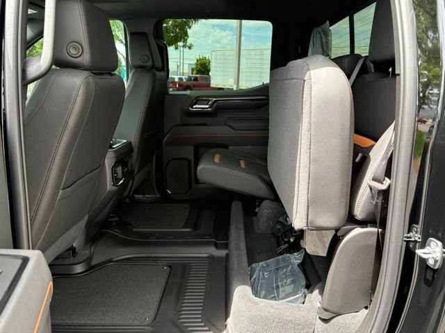 2026 GMC Sierra 1500 AT4 - Photo 13