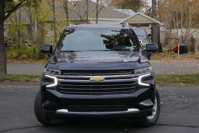 2024 Chevrolet Tahoe LT photo 2